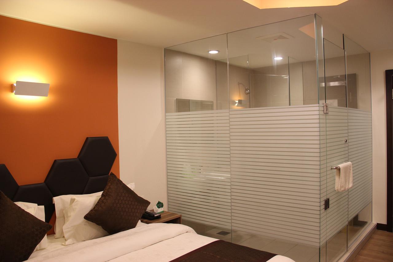 Memoire Hornbill Hotel Kuching Esterno foto