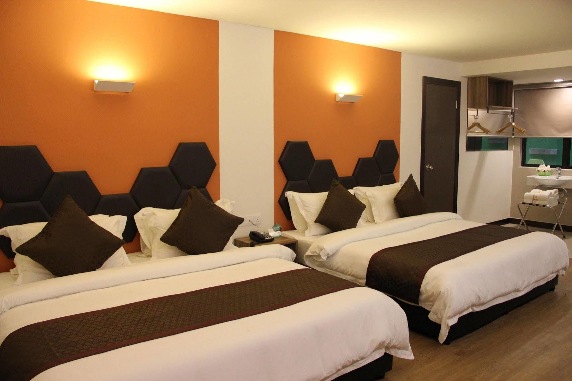 Memoire Hornbill Hotel Kuching Esterno foto